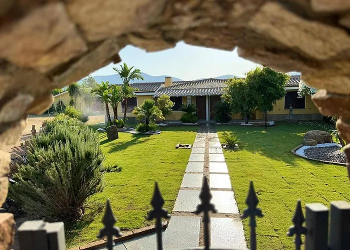 Prázdninový dům Su Lillu Elegante Con Giardino *